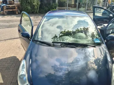 Używany Opel Corsa 60 KM (44 kW) 2009 Niebieski Hatchback