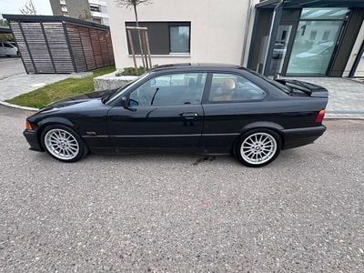 Second-hand BMW 316 102 CP (75 kW) 1995 Negru Coupe