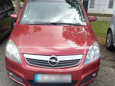 Gebraucht Opel Zafira Edition 150 PS (110 kW) 2006 Rot Van / Kleinbus