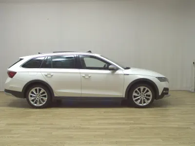 Brugt Skoda Octavia 200 HK (147 kW) 2022 Hvid Stationcar