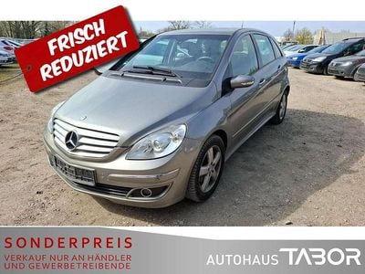 Usado Mercedes B200 136 HP (100 kW) 2006 Cinzento Monovolume