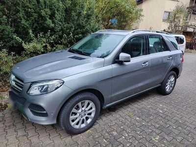 Gebraucht Mercedes GLE250 204 PS (150 kW) 2016 Silber SUV