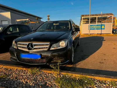 Gebraucht Mercedes C220 170 PS (125 kW) 2011 Schwarz Kombi