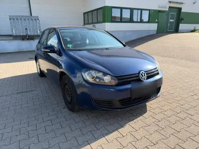 Gebraucht VW Golf VI 101 PS (74 kW) 2009 Blau Kleinwagen