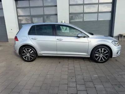 Gebraucht VW Golf VII Join 150 PS (110 kW) 2018 Silber Limousine