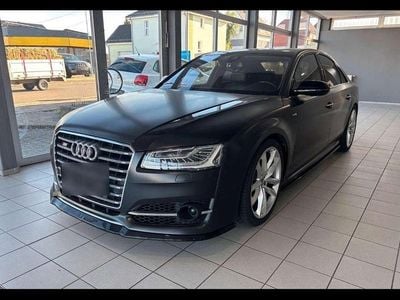Audi S8
