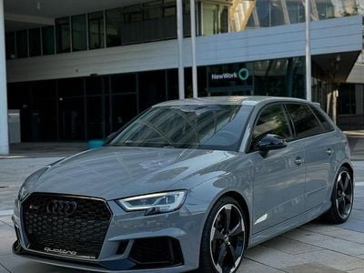 Grau Gebraucht 2020 Audi RS3 Sport Limousine | 39.999 € (Guter Preis)