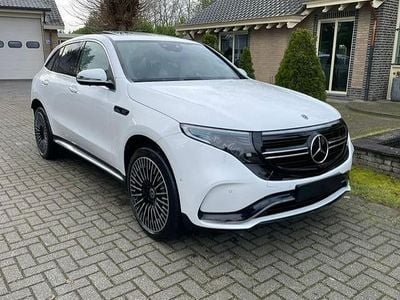 Weiß Gebraucht 2023 Mercedes EQC400 AMG line SUV | 32.000 €