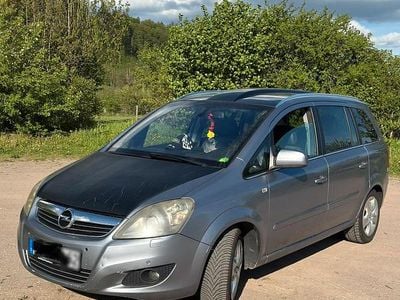 Gebraucht Opel Zafira 150 PS (110 kW) 2010 Silber Van / Kleinbus
