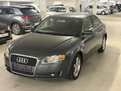 Gebraucht Audi A4 Comfort 131 PS (96 kW) 2006 Grau Limousine