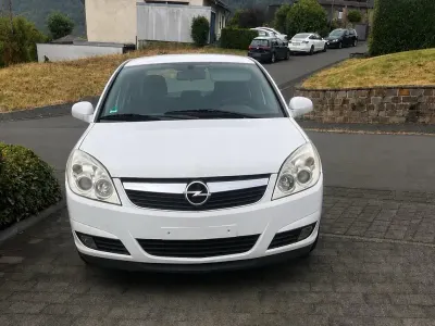 Gebraucht Opel Vectra 150 PS (110 kW) 2007 Weiß Limousine