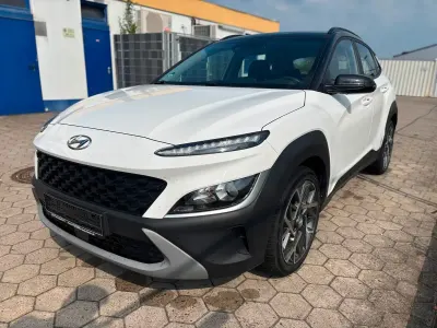 Gebraucht Hyundai Kona Trend 105 PS (77 kW) 2021 Weiß SUV