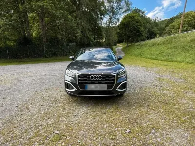 Gebraucht Audi Q2 Advanced Plus 116 PS (85 kW) 2024 Grau SUV