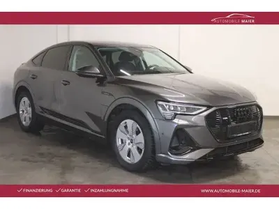 Second-hand Audi e-tron S-Line 300 kW (408 CP) 2023 Gri SUV