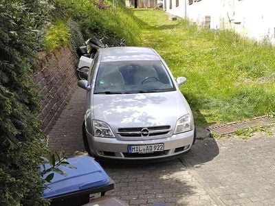 Second-hand Opel Vectra Comfort 147 CP (108 kW) 2002 Argintiu Berlinǎ