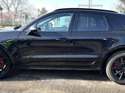 Schwarz Gebraucht 2018 Porsche Macan Turbo SUV | 35.900 € (Guter Preis)