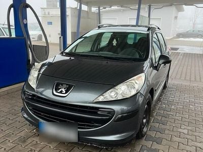 Gebraucht Peugeot 207 95 PS (69 kW) 2008 Schwarz Kombi