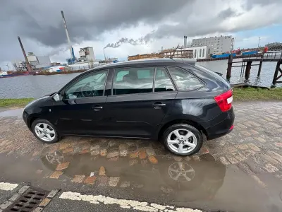 Używany Skoda Rapid 90 KM (66 kW) 2014 Hatchback