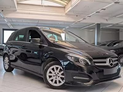 Gebraucht Mercedes B180 Style 109 PS (80 kW) 2018 Schwarz (kosmosschwarz) Van / Kleinbus