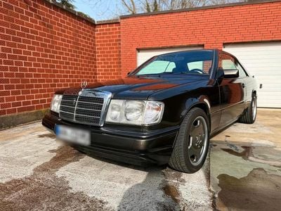 Gebraucht Mercedes 220 AMG 150 PS (110 kW) 1992 Coupé