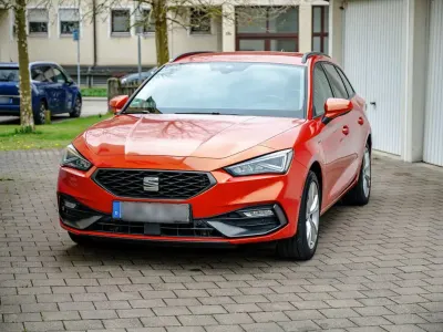 Używany Seat Leon FR 204 KM (150 kW) 2021 Czarny Kombi