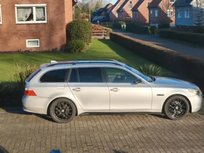 Gebraucht BMW 523 190 PS (139 kW) 2007 Silber Kombi