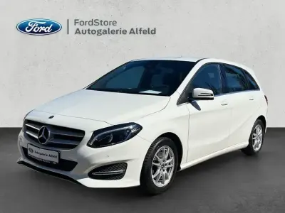 Gebraucht Mercedes B180 Style 122 PS (89 kW) 2018 Weiß Van / Kleinbus