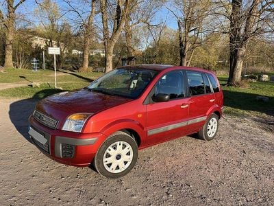 Second-hand Ford Fusion 101 CP (74 kW) 2007 Portocaliu Hatchback