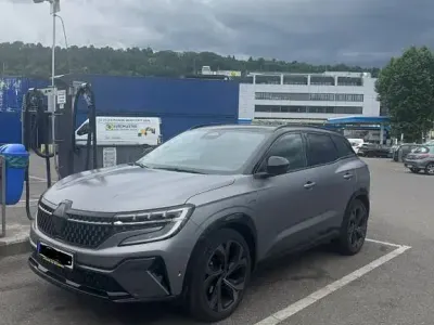 Gebraucht Renault Austral Iconic 200 PS (147 kW) 2023 Grau SUV