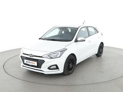 Gebraucht Hyundai i20 Select 83 PS (61 kW) 2019 Weiß Limousine