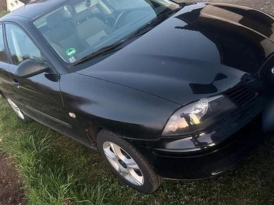 Gebraucht Seat Ibiza 75 PS (55 kW) 2004 Schwarz Kleinwagen