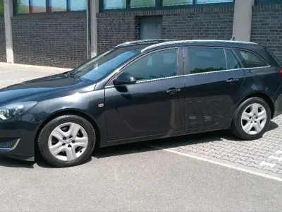 Gebraucht Opel Insignia 163 PS (119 kW) 2015 Schwarz Kombi