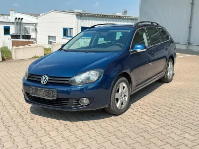 Gebraucht VW Golf VI 105 PS (77 kW) 2011 Blau Kleinwagen