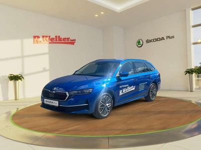 Raceblau metallic Gebraucht 2025 Skoda Octavia Tour Kombi | 32.900 € (Etwas zu teuer)