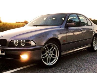 BMW 528