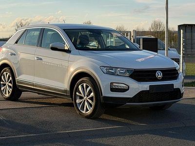 Second-hand VW T-Roc Style 150 CP (110 kW) 2019 Alb SUV