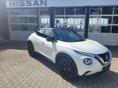 Gebraucht Nissan Juke Enigma 114 PS (83 kW) 2021 Pearlwhite dach: schwarz SUV
