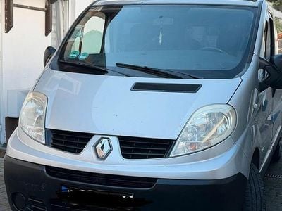 Gebraucht Renault Trafic 145 PS (106 kW) 2008 Silber Van / Kleinbus