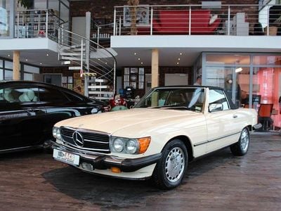 Usata Mercedes 560 231 CV (169 kW) 1987 Beige Cabrio
