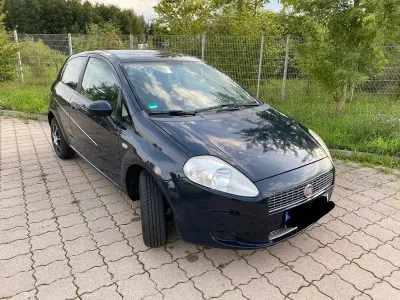 Gebraucht Fiat Grande Punto 65 PS (47 kW) 2009 Blau Kleinwagen