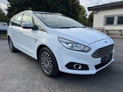 Gebraucht Ford S-MAX Titanium 190 PS (139 kW) 2019 Weiß Van / Kleinbus