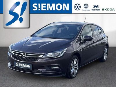 Usata Opel Astra Active 125 CV (91 kW) 2017 Marrone Berlina