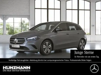 Gebraucht Mercedes B200 Progressive 163 PS (119 kW) 2022 Mountaingrau metallic Kleinwagen