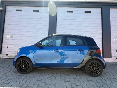 Gebraucht Smart ForFour Prime 71 PS (52 kW) 2015 Blau Kleinwagen