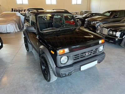 Lada Urban