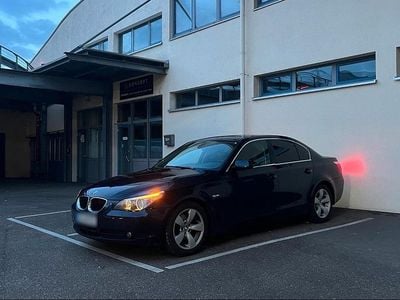 Gebraucht BMW 523 177 PS (130 kW) 2005 Blau Limousine