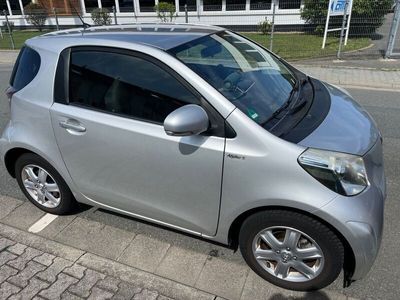 Toyota iQ