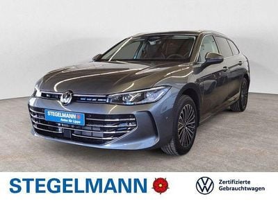 Diabasgrau metallic Gebraucht 2025 VW Passat Elegance Kombi | 45.990 € (Etwas zu teuer)