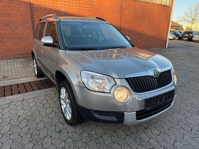Grau Gebraucht 2012 Skoda Yeti Plus Edition SUV | 6.890 € (Fairer Preis)