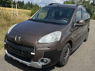 Gebraucht Peugeot TePee Outdoor 120 PS (88 kW) 2017 Braun Kombi